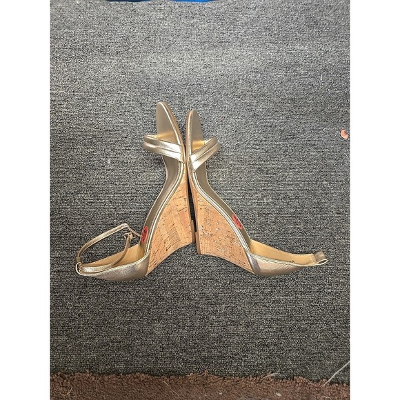 LILLY PULITZER WOMEN'S WEDGE SANDALS/SHOES JENNA 3" CORK HEEL GOLD  LEATHER  10 - Picture 3 of 4